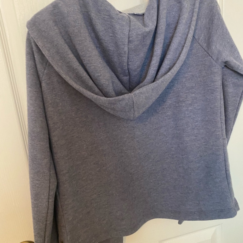 Fabletics Sweater - Picture 2 of 3
